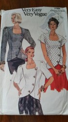 7734 VOGUE VERY EASY LOOSE ASYMMETRICAL SHORT - LONG SLEEVE TOPS PATTERN 12-16